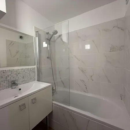 Rénové, Emplacement Idéal - 6 Pers. - Fr-1-885-71 Appartement